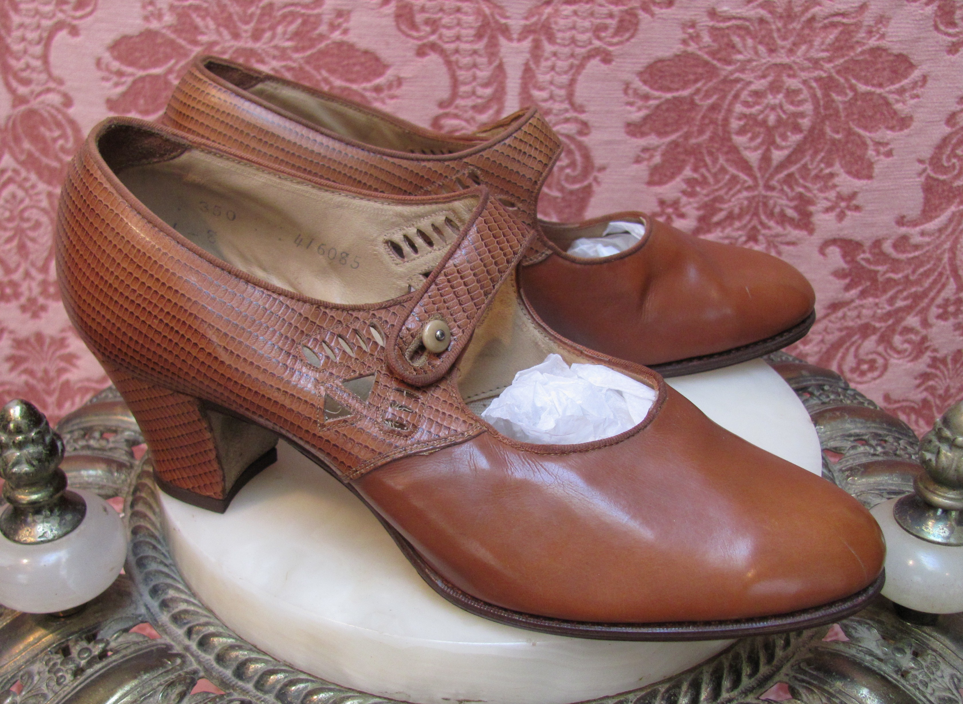 1920s mary jane shoes